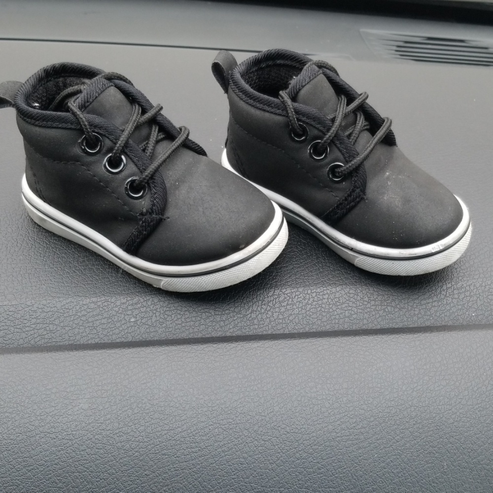Toddler shoes